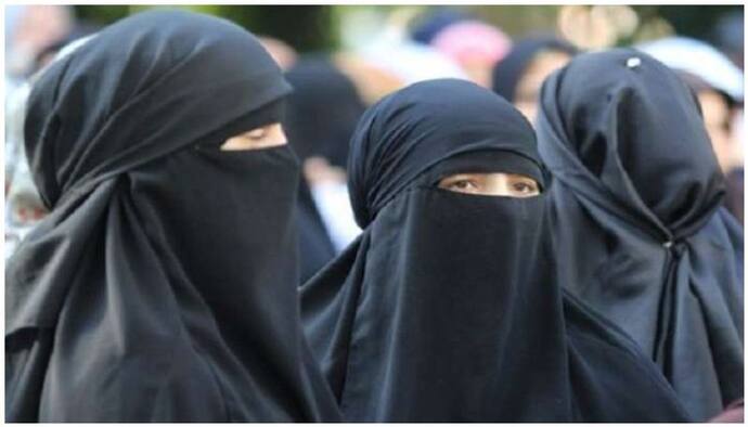 मालेगांव पहुंचा कर्नाटक 'हिजाब विवाद', बुर्का पहन समर्थन में जुटीं महिलाएं, जानिए क्या है मामला