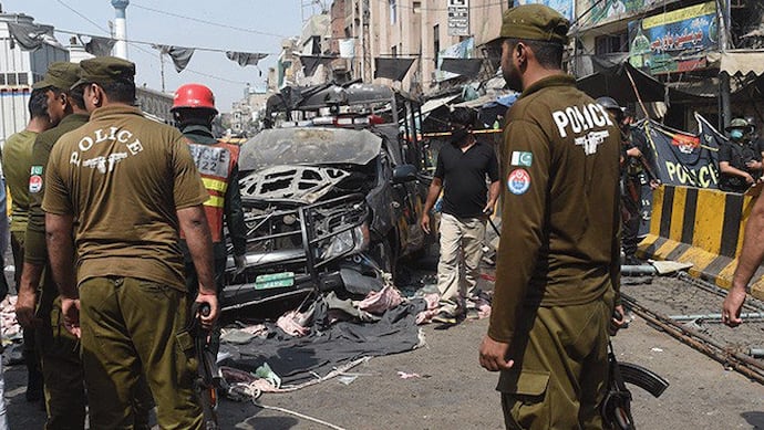 Pakistan suicide blast