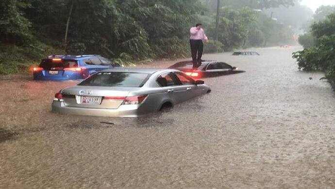 अमेरिका में बारिश का कहर, व्हाइट हाउस के पास पानी में डूबी कारें
