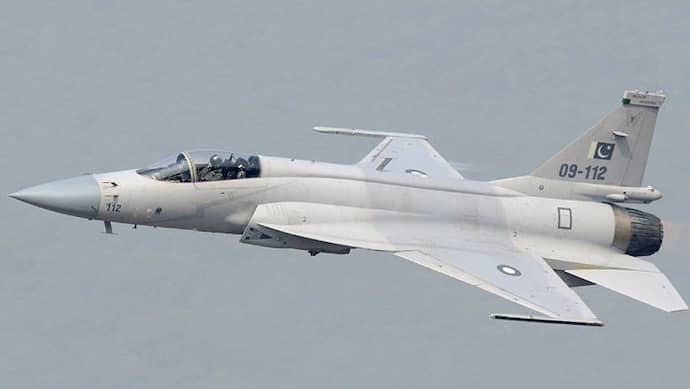 लद्दाख के पास स्कार्दू में लड़ाकू विमान तैनात कर रहा पाकिस्तान, भारत रख रहा नजर