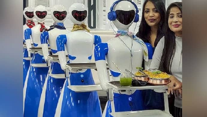 अब बेंगलुरु में भी खुला 'रोबोट रेस्तरां', चेन्नई और हैदराबाद में भी रोबोट दे रहे सर्विस