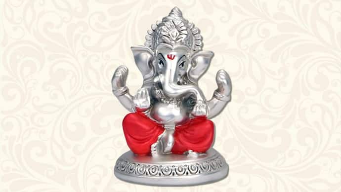 Ganesh Chaturthi: जानें किस तरह की गणेश प्रतिमा की पूजा करने से क्या फायदे होते हैं