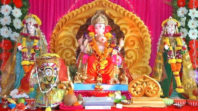 Ganesh Utsav: भगवान श्रीगणेश की पूजा में जरूर चढ़ाएं ये 5 चीजें