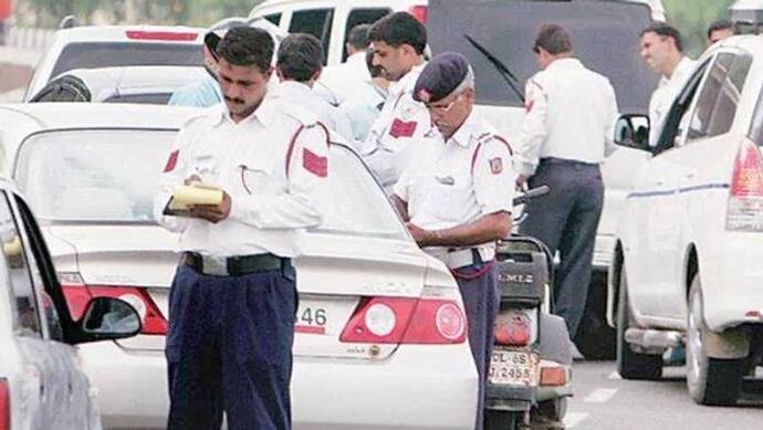 15 साल पुराने वाहनों के Registration होंगे रद्द, दिल्ली Transport Department ने शुरू की कार्रवाई