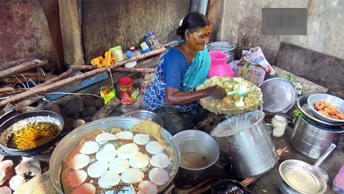 70 की उम्र में ये महिला आज भी पकाती है चूल्हे पर खाना, करती है कुछ इस तरह जन सेवा