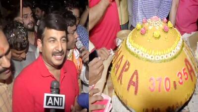 कहीं सोने का मुकुट तो कहीं 69 फीट लंबा केक काटा, ऐसे मनाया प्रशंसकों ने पीएम मोदी का जन्मदिन