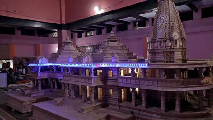 सोने की ईटों से बनेगा अयोध्या में राम मंदिर, हिंदू महासभा का दावा