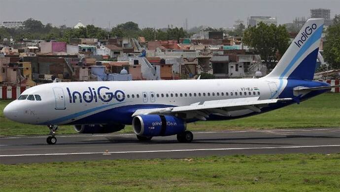 इंजन में आग लगने से गोवा से दिल्ली जा रहे 'इंडिगो' विमान की हुई इमरजेंसी लैंडिंग