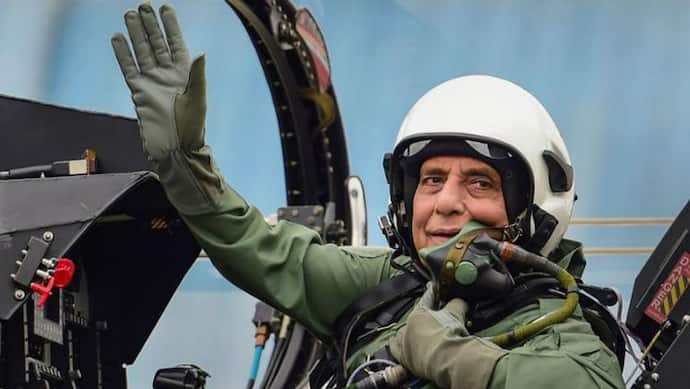 दशहरा पर फ्रांस में 'शस्त्र पूजा' करेंगे राजनाथ सिंह, 8 को राफेल विमान लेने जा रहे हैं रक्षा मंत्री