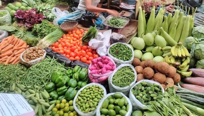 Veg Market Price-সোমবারে অগ্মিমূল্য সবজি বাজার,টমেটোর দোসর পটল,কিছুটা সস্তা মাংস