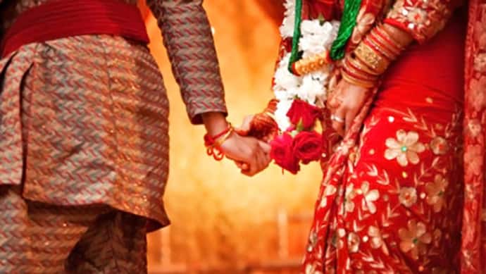 परंपरा: हिंदू धर्म में विवाह के दौरान 7 फेरे ही क्यों लेते हैं, क्या आप जानते हैं इसका कारण?