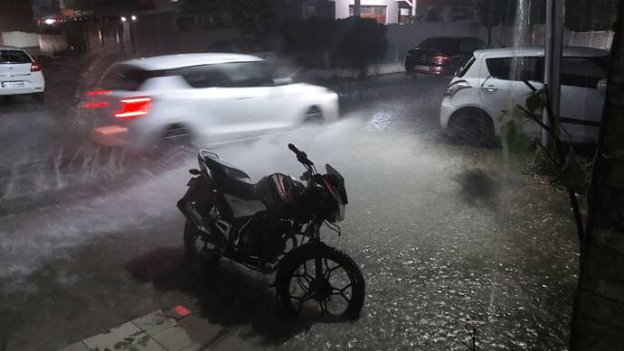 भोपाल में झमाझम बारिश: लगभग घंटे भर नहीं टूटी पानी की धार,  सड़कें लबालब