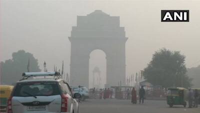 ये है दिल्ली: जहां जोर-जोर से दिल धड़कता है और सांसें फूलने लगती हैं