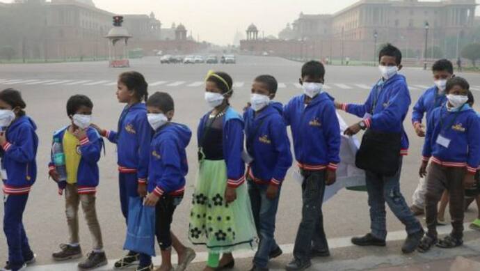 प्रदूषण: दिल्ली में हेल्थ इमरजेंसी घोषित, 5 नवंबर तक सभी स्कूल बंद, निर्माण पर रोक; पटाखों पर भी बैन