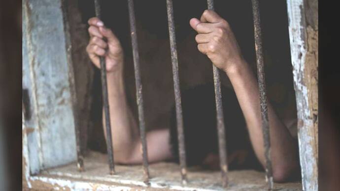 10 साल की बच्ची से किया रेप, 45 दिन में मिली उम्रकैद की सजा; मां-बाप बोलेः तिल तिलकर मरना चाहिए