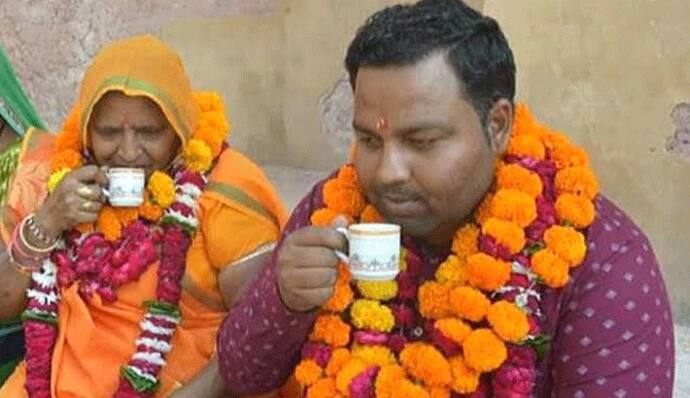 राजस्थान निकाय चुनाव रिजल्ट: एक साथ जीतने के बाद मां बेटे ने साथ ली चाय की चुस्की