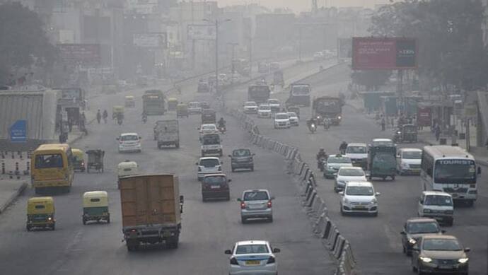 दिल्ली की हवा फिर हुई जहरीली, खतरनाक स्तर में पहुंची वायु की गुणवत्ता