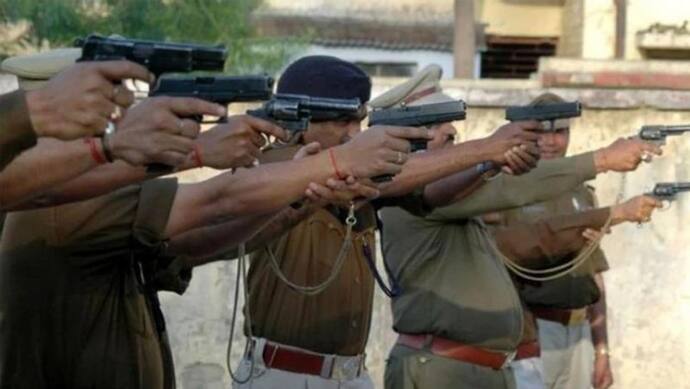 2 साल में शूट किए 103 क्रिमिनल, हैदराबाद एनकाउंटर के बाद जानें क्यों UP पुलिस ने खुद शेयर किया आंकड़ा