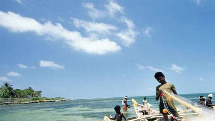 मन्नार खाड़ी के द्वीप में बरामद बक्सों में विस्फोटक होने की आशंका, पुलिस ने मछुआरों को सतर्क रहने को कहा