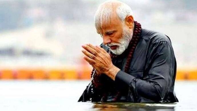 PM मोदी पहुंचे कानपुर, राष्ट्रीय गंगा परिषद की पहली बैठक के बाद एशिया के सबसे बड़े नाले में करेंगे नौकायन