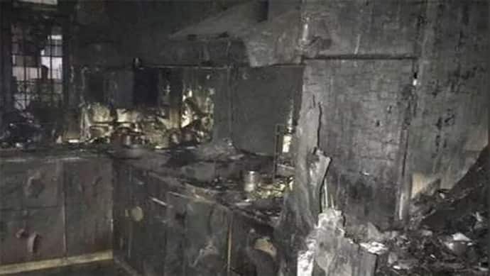दिल्ली में आग ने लील ली 3 लोगों की जान, मासूम समेत 5 झुलसे