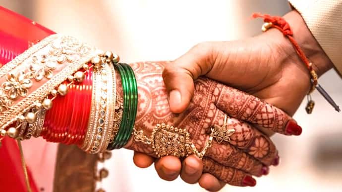 16 संस्कारों में से एक है विवाह, जानिए राशि अनुसार किस उम्र में शादी करने से चमक सकती है किस्मत