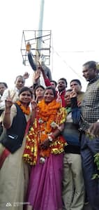 झारखंड चुनाव में बड़ा चेहरा बन सकती है ये लड़की, जज्बा देख राहुल को भी आना पड़ा था रैली करने