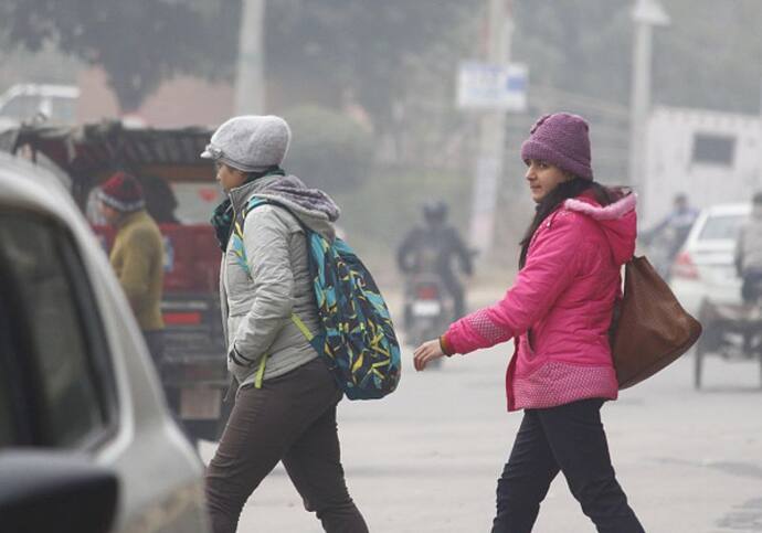 Weather Report: সকাল থেকেই হিমেল হাওয়ার স্রোত, রাতারাতি পারদ নামল কলকাতা সহ দক্ষিণবঙ্গে