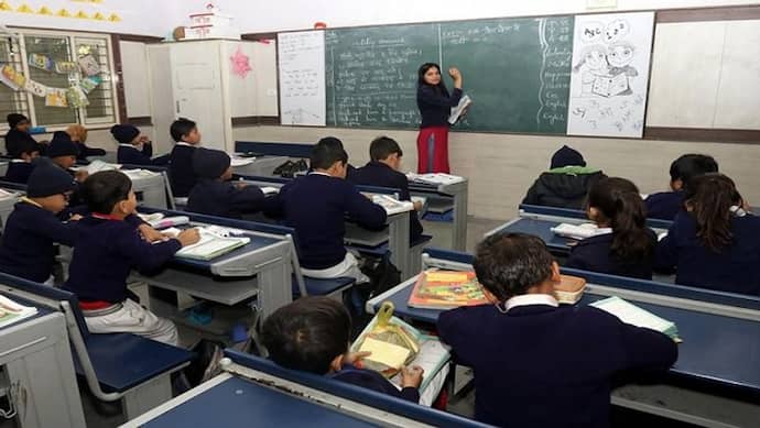 दिल्ली में शिक्षकों के हजारों पदों के लिए निकली वैकेंसी, जानें डिटेल्स