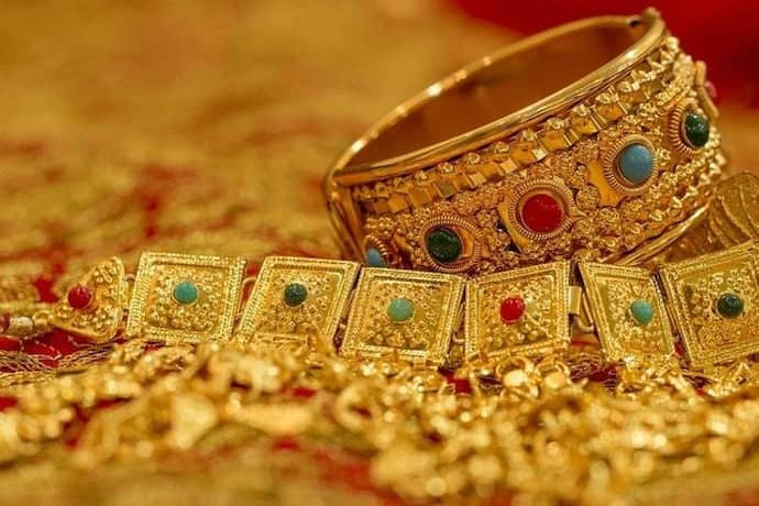 भारत ने Gold Import का तोड़ा 10 साल पुराना रिकॉर्ड, पिछले साल 55.7 बिलियन डॉलर का मंगाया सोना