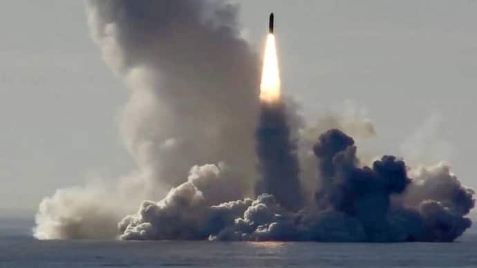 5,000-km range submarine-launched ballistic missile