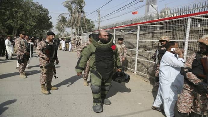 आतंकी हमलों में गिरावट, मगर अभी 'खतरे से बाहर नहीं' है पाकिस्तान; स्टडी