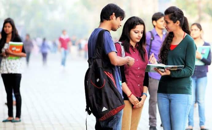 मोदी सरकार छात्रों को हर महीने दे रही है 9 हजार रुपये की मदद? वायरल पोस्ट पर भरोसा करना हो सकता है खतरनाक