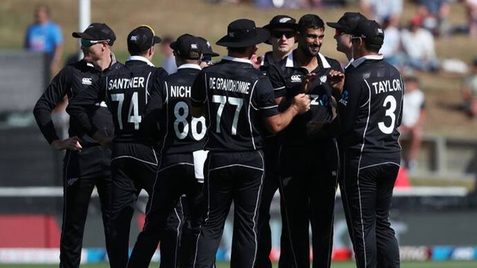 Ind VS NZ 1st ODI : वनडे सीरीज शुरू होते ही थमा भारत का विजय रथ, न्यूजीलैंड ने 4 विकेट से हराया