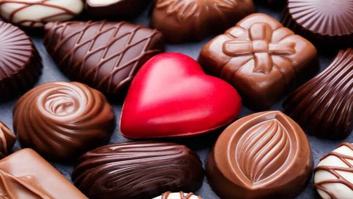Valentine's Day : आज पार्टनर को गिफ्ट में दें चॉकलेट, लड़कियां करती हैं इसे बेहद पसंद