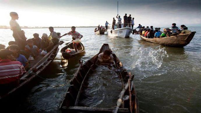 छोटे नाव से मलेशिया कि ओर  जा रहे रोहिंग्या शरणार्थी डूबे, 14 लोगों की मौत