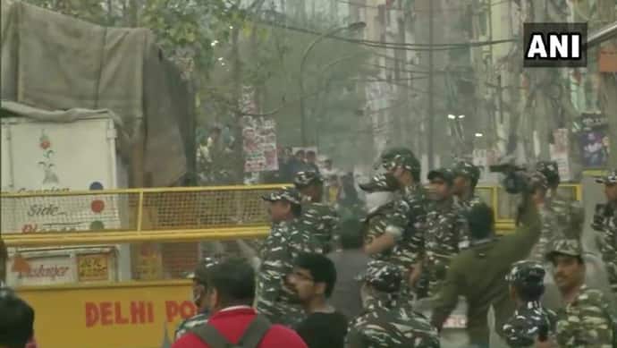 प्रदर्शनकारियों को काबू करने के दौरान दिल्ली पुलिस से हुई बड़ी गलती, अब एक्शन लेगी इंडियन आर्मी