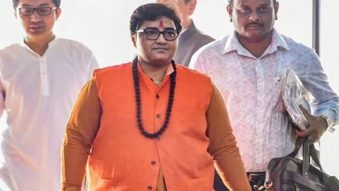 मालेगांव मामला : मुंबई में स्पेशल कोर्ट के सामने हाजिर हुईं BJP सांसद प्रज्ञा ठाकुर