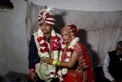 घर में हो रही थी हिंदू कपल की शादी, सुरक्षा में गेट पर तैनात थे मुस्लिम भाई...दिल्ली हिंसा की अनोखी तस्वीर
