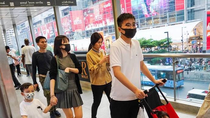 नई परेशानी; चीन में अब बाहर से आए लोगों में कोरोना वायरस इन्फेक्शन के मामले बढ़े
