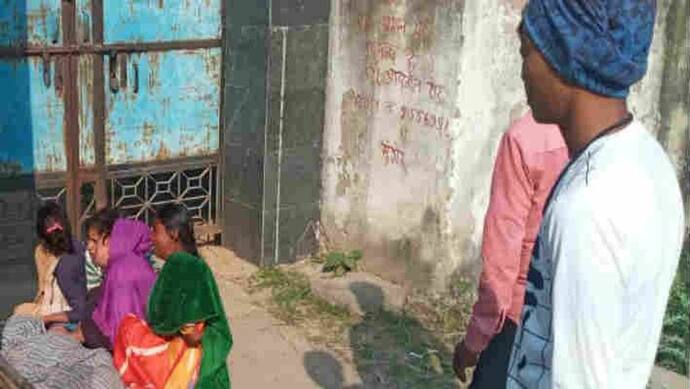 शराबबंदी का फरेबः  घर के सामने पीने से मना करने पर दबंगों ने दलित परिवार को पीटा, महिला की मौत