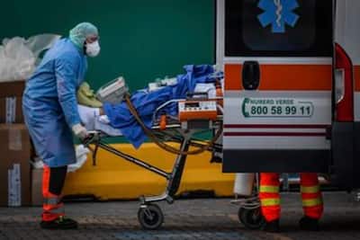 कोरोना : लोग एकांत में मर रहे, हम उन्हें देख भी नहीं पा रहे...यूं निकला इटली के डॉक्टरों का दर्द