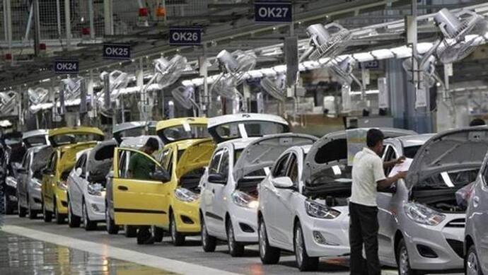 सियाम ने कहा, ऑटो सेक्टर की कंपनियों को कारखाने बंद होने से रोज 2,300 करोड़ रुपए का नुकसान