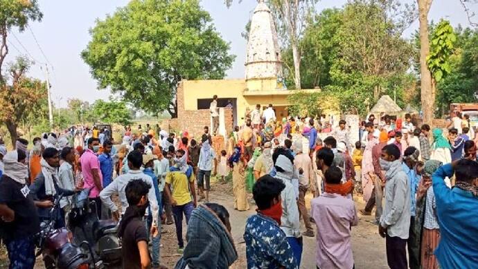 महाराष्ट्र के पालघर के बाद यूपी में दो साधुओं की हत्या, शिव मंदिर में कर रहे थे साधना