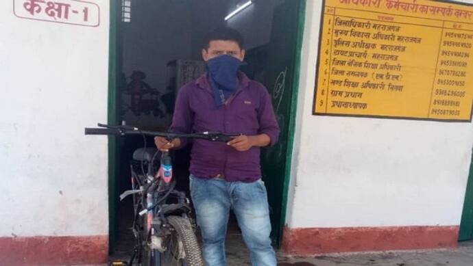 12 दिन में साइकिल चलाकर हैदराबाद से घर आया युवक, परिवार के लोगों ने नहीं दी इंट्री
