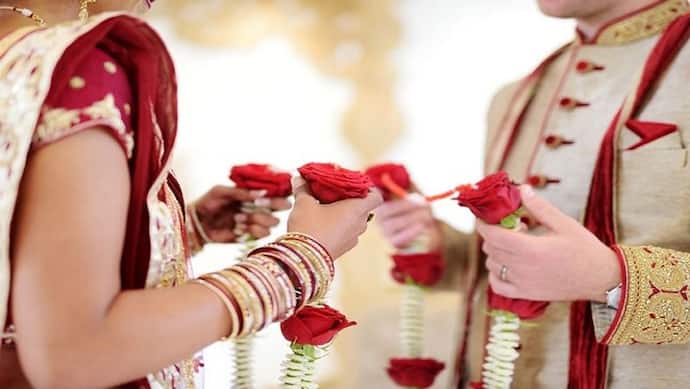 Lover couple got married in the temple, arrived in Rajasthan hiding in a freight train
