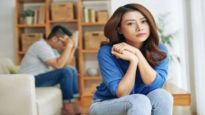 लॉकडाउन में लगातार घर में रहने से रिश्तों में बढ़ रहा है तनाव, इन 5 तरीकों से पा सकते हैं राहत