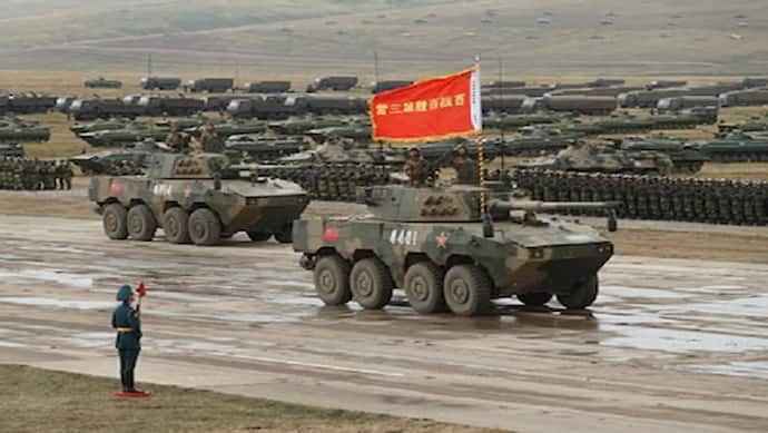 हरकतों से बाज नहीं आ रहा चीन, बातचीत के बावजूद एलएसी पर बढ़ाई सेना, तैनात किए बड़े हथियार
