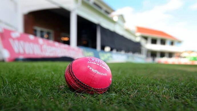 बॉल पर लार लगाना पूरी तरह बैन, कोरोना की वजह से ICC को बदलने पड़े क्रिकेट के कई नियम