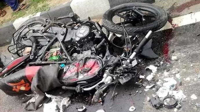 मौत वाली बाइक: 5 युवकों को सवारी करना पड़ा भारी, 2 की मौके पर मौत..3 जिंदगी के लिए लड़ रहे जंग